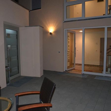 Seebrise Mit Musik Und Wein Meersburg Buitenkant foto