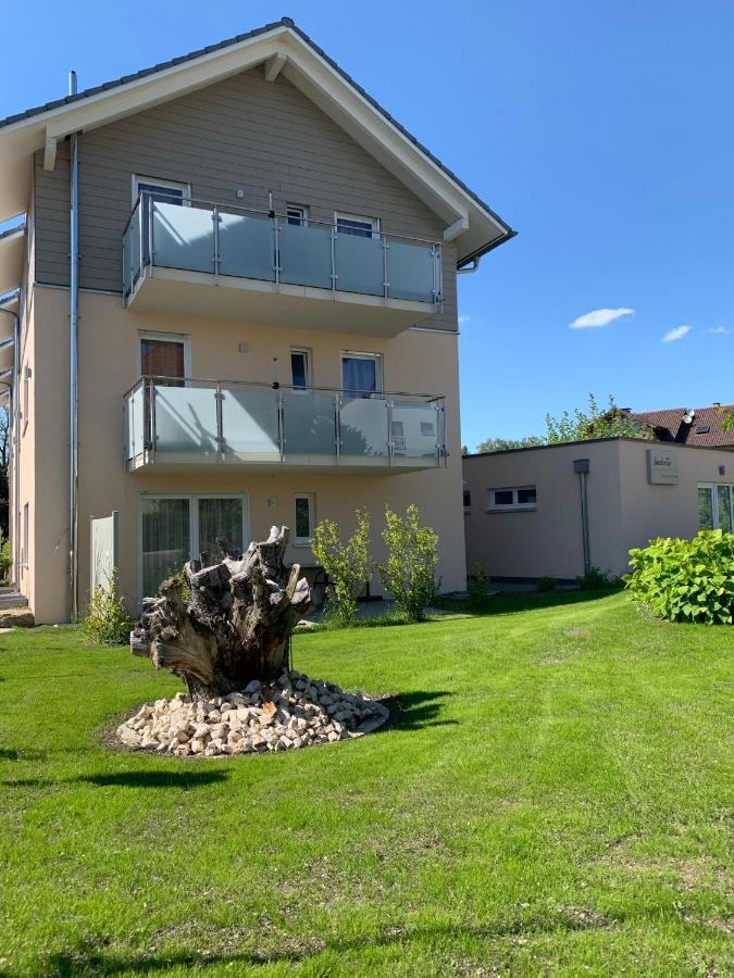 Seebrise Mit Musik Und Wein Meersburg Buitenkant foto