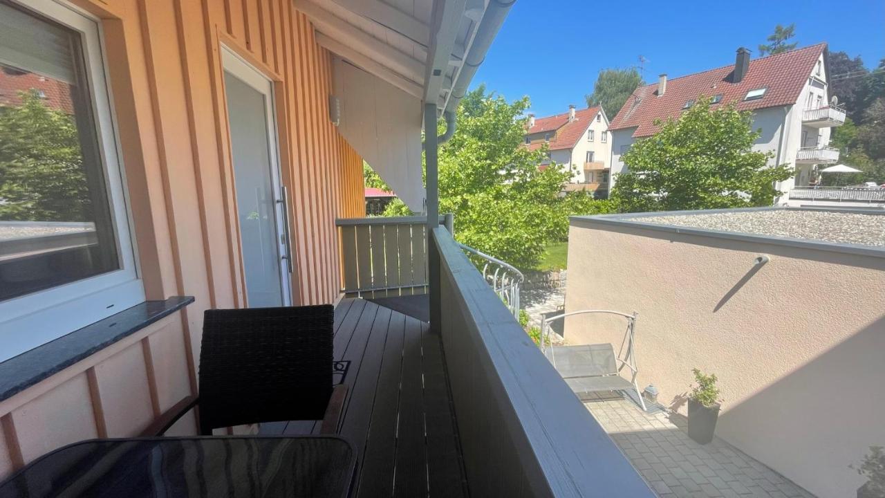 Seebrise Mit Musik Und Wein Meersburg Buitenkant foto