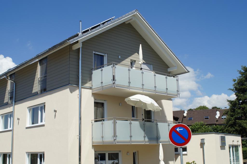 Seebrise Mit Musik Und Wein Meersburg Buitenkant foto