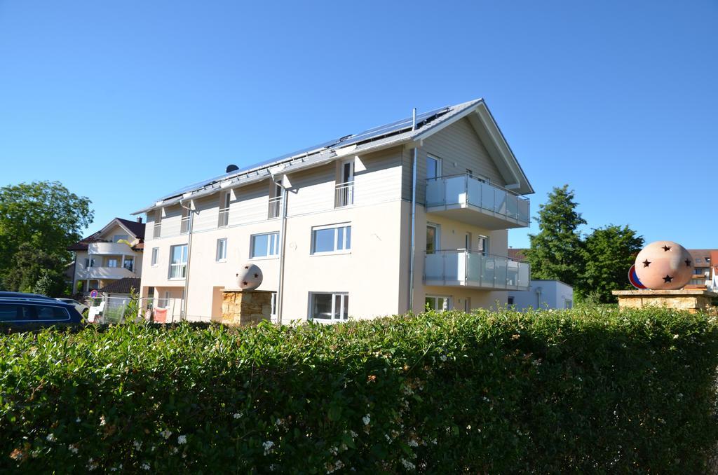 Seebrise Mit Musik Und Wein Meersburg Buitenkant foto
